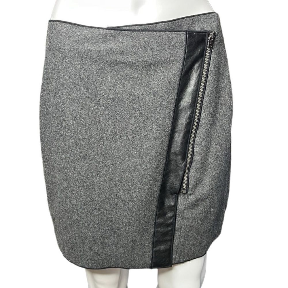 Banana Republic Wool Zip Up Mini Skirt Grey Size 6 petite